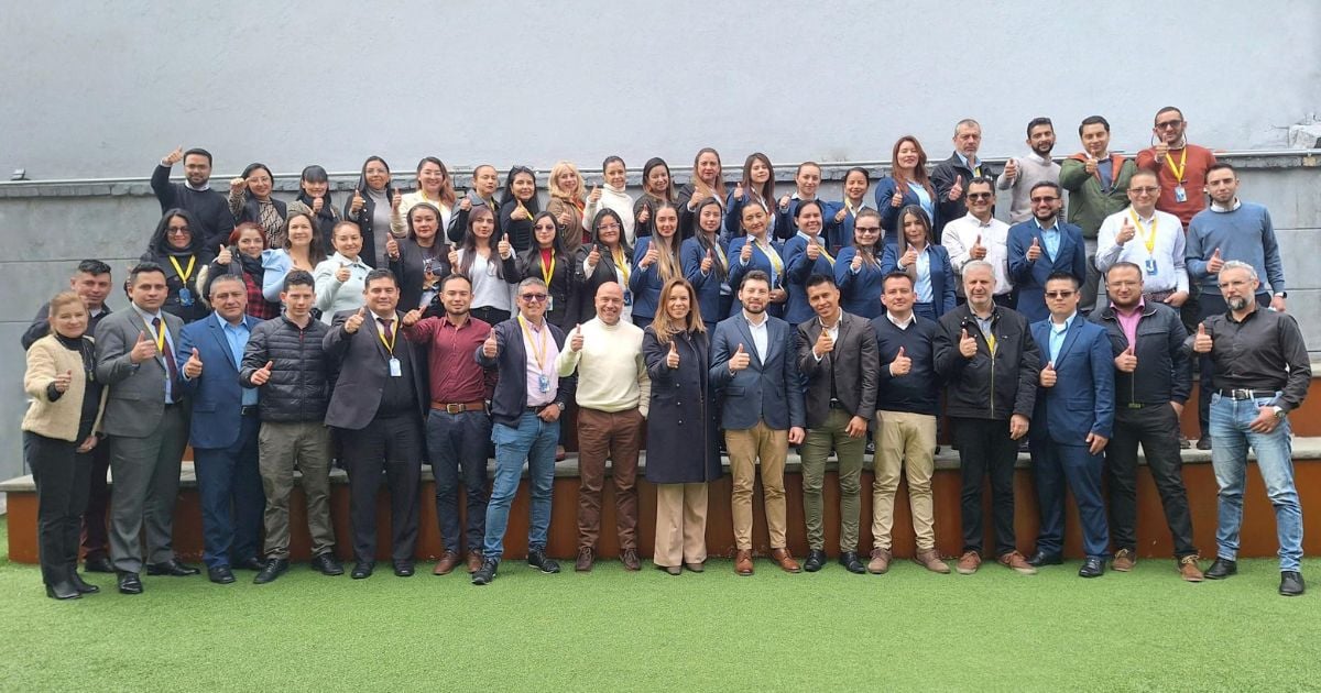 Equipo administrativo y docente de la CET. 